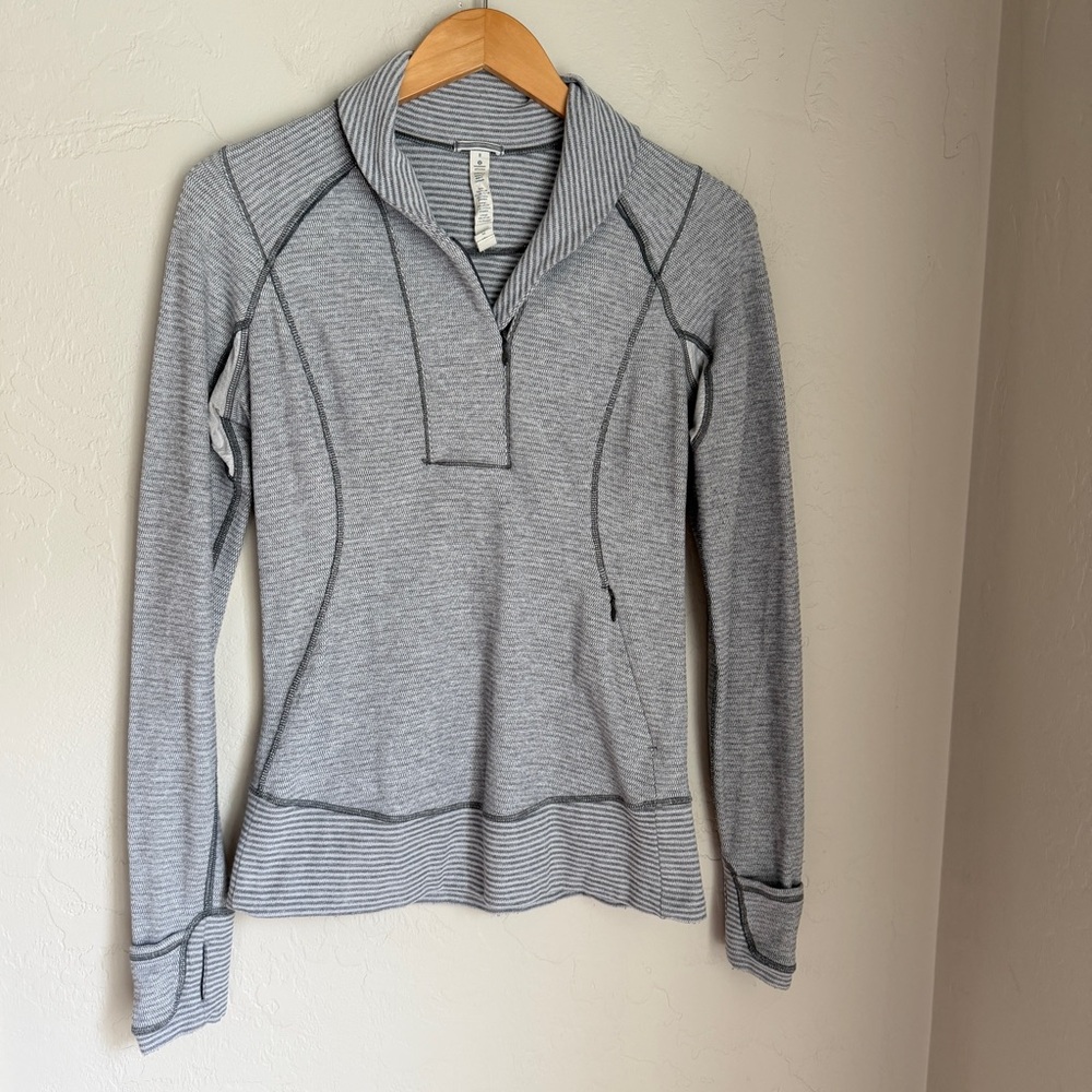 Lululemon Women's Think Fast Pullover Heathered Gray Tonka Stripe  Sweater‎ 8